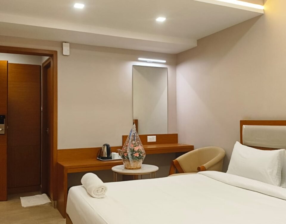 Deluxe Triple Room 1