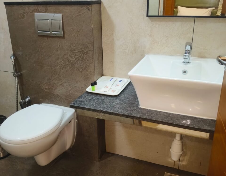 Deluxe Twin Bed Room 2